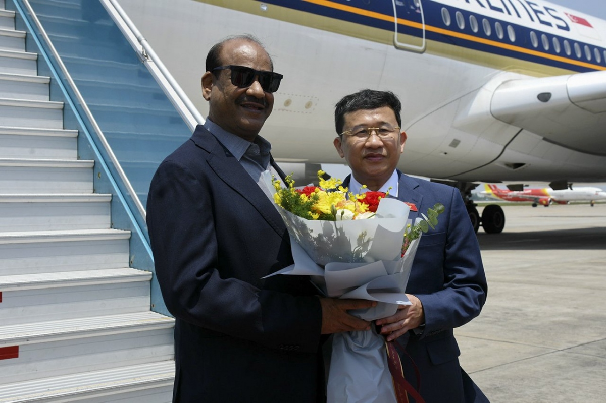Indian parliamentary leader begins official visit to Vietnam
